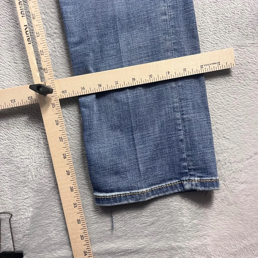 BKE Jake Straight Leg Jeans Men 32R Medium Wash Denim Blue Contrast Stitch 32x31
